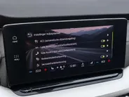 Škoda Octavia Combi 1.4 TSI iV PHEV 204pk DSG Business Edition Plus · Trekhaak · Head-Up Display · Stuur- & Stoelverwarming · Keyless · Apple/Android Car Play · Elek. Bestuurdersstoel + Geheugen ·