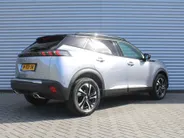 Peugeot 2008 1.2 PureTech GT | Automaat | Navi | Camera | Panoramadak | Dodehoek detectie | Cruise adapt. | 17' LM | LED |