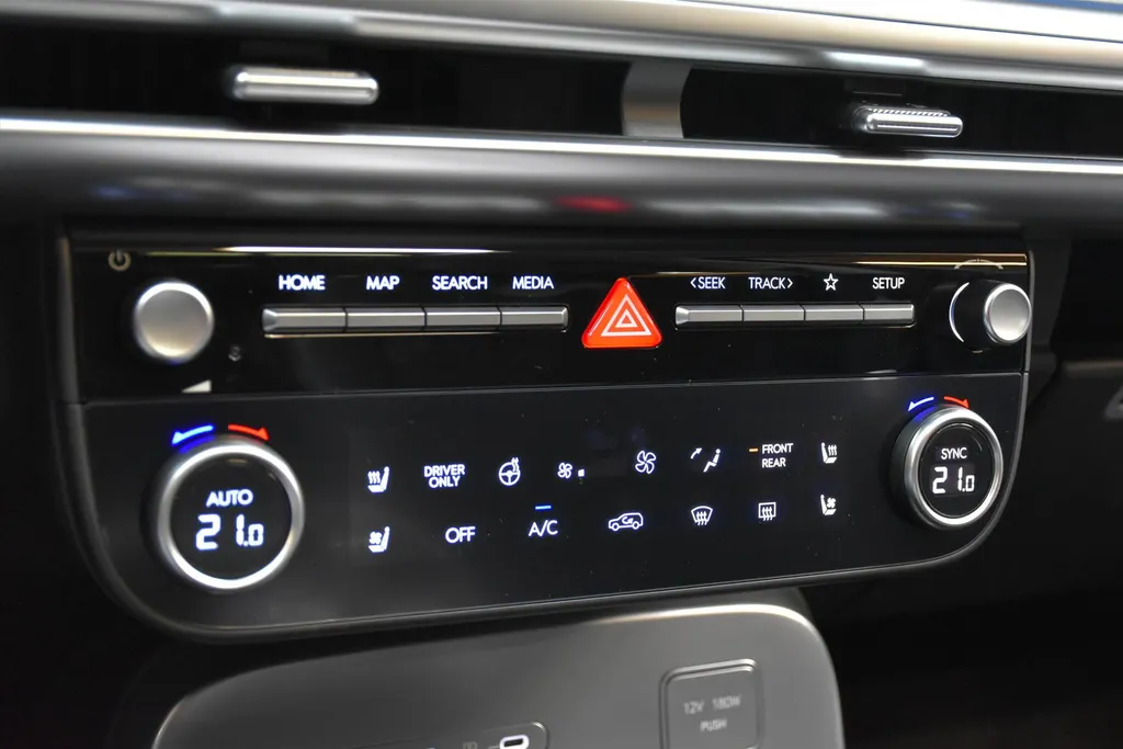 Hyundai IONIQ 9 110,3 kWh 308pk AWD Connect+ I Voorraadvoordeel!