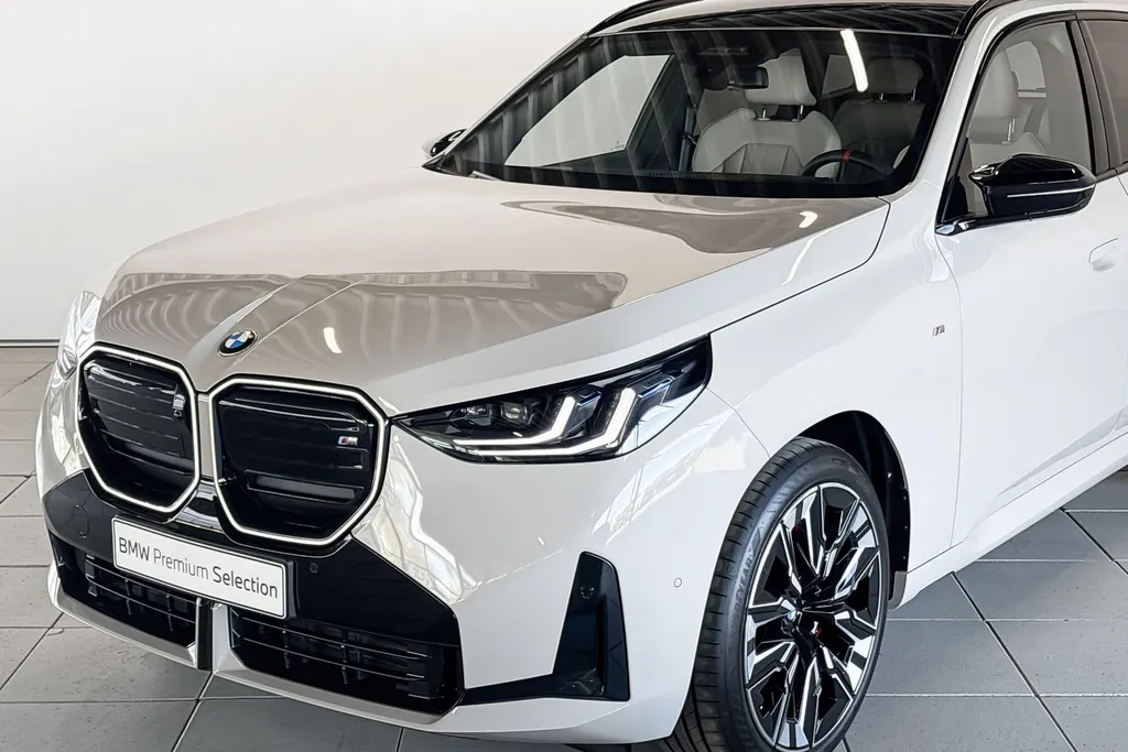 BMW X3 M50