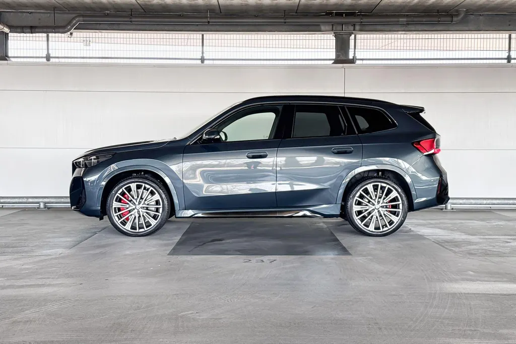 BMW iX1 eDrive20 67 kWh M Sport Edition