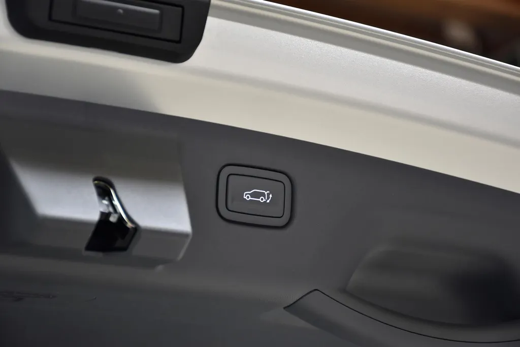 Kia EV3 58,3 kWh 204pk Plus Advanced