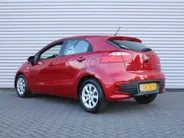 Kia Rio 1.2 CVVT ComfortLine | Apple Carplay/Android Auto | Navi Pioneer  | Airco | Cruise | All seasons | Dealeronderhouden |