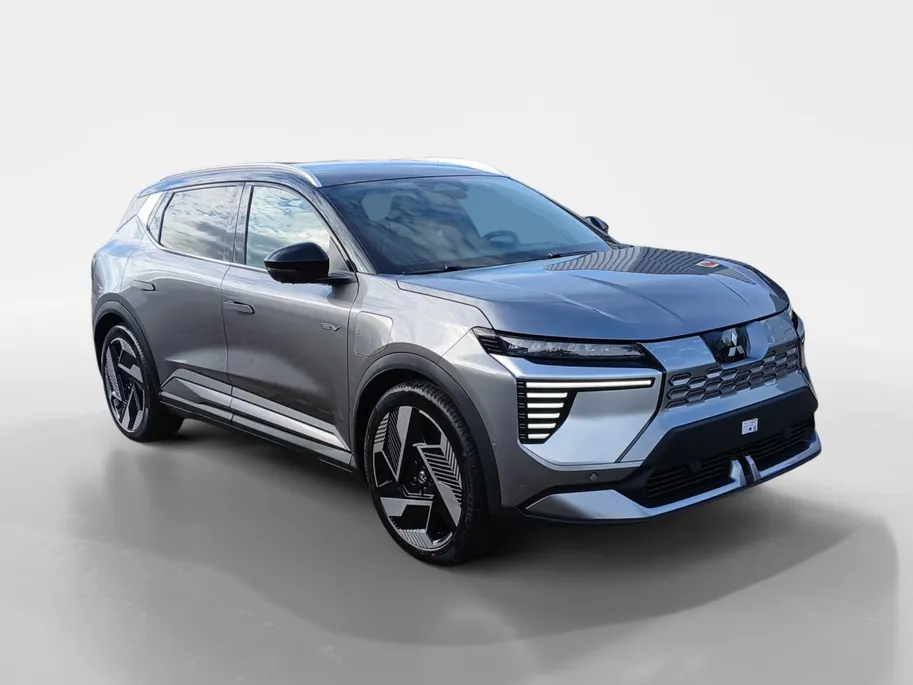 Mitsubishi Eclipse Cross Instyle 87 kWh DIRECT LEVERBAAR | HIJ IS BINNEN IN DENHAAG !!