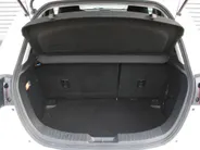 Mazda 2 1.5 Skyactiv-G GT-M | Trekhaak | Camera | Stoelverwarming | 16' LM | Navi | Cruise | Clima | Dodehoek detectie | LED | HUD |