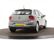 Volkswagen Polo 1.0 TSI 95pk Highline · Apple/Android Car Play · Navigatie · Clima · 16'Velgen · Sportstoelen · Draadloze Telefoonlader ·