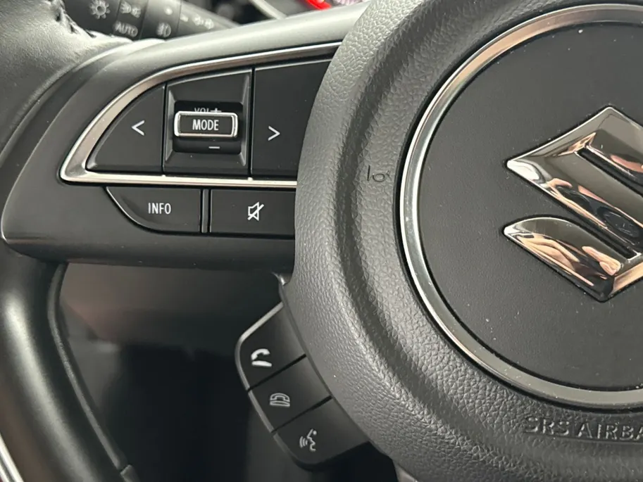 Suzuki Swift 1.2 Select Smart Hybrid | Navigatie | Adaptieve Cruise Control | 16'' L.M. velgen