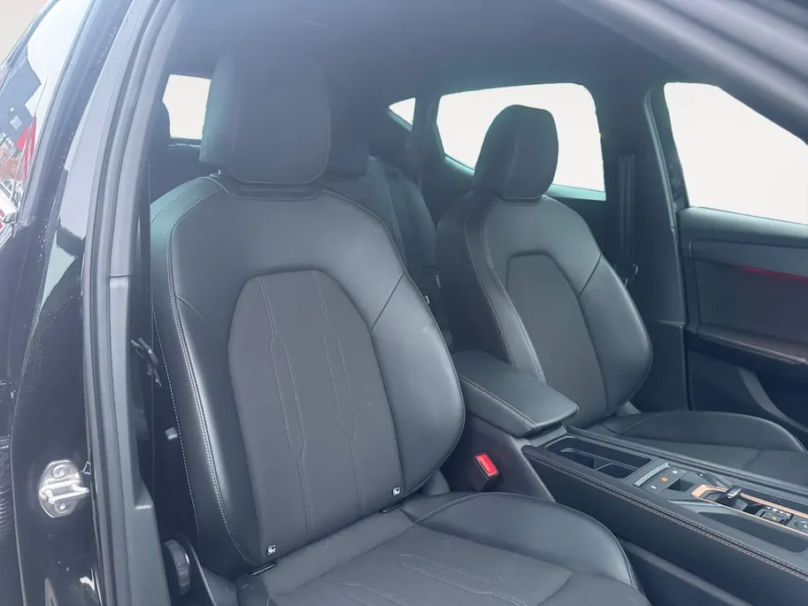 CUPRA Leon 1.5 TSI e-Hybrid Business | Automaat | BTW | Camera | Stoel/Stuurverwarming | Adaptief Cruise Control | Dodehoek Detectie | Climate Control | DAB | Navigatie | Full Led | Keyless