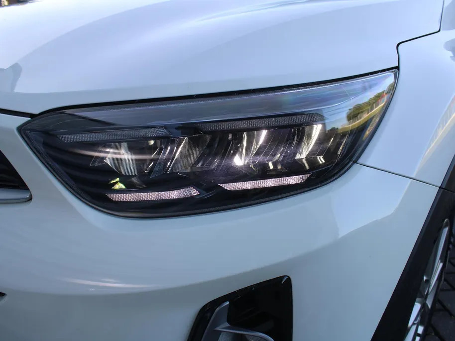 Kia Stonic 1.0 T-GDi MHEV DynamicLine | Navi | Clima | Cruise | All season banden | 15' LM | Camera | LED |