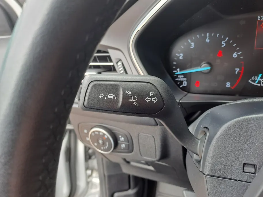 Ford Focus Wagon 1.0 EcoBoost Active Business | Navi | PDC | Cruise | Trekhaak | ECC | Stoel, Stuur, Voorruit verwarming