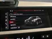Audi A3 Sportback 40 TFSIe 150kW/204PK S Line · Drive select · Leder/Stof · Camera + Parkeersensoren · Garantie t/m 25-05-2029 of 80000km.