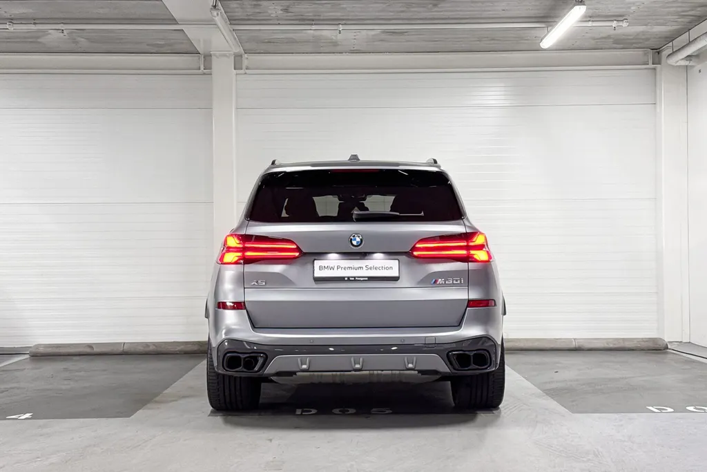 BMW X5 M60i xDrive