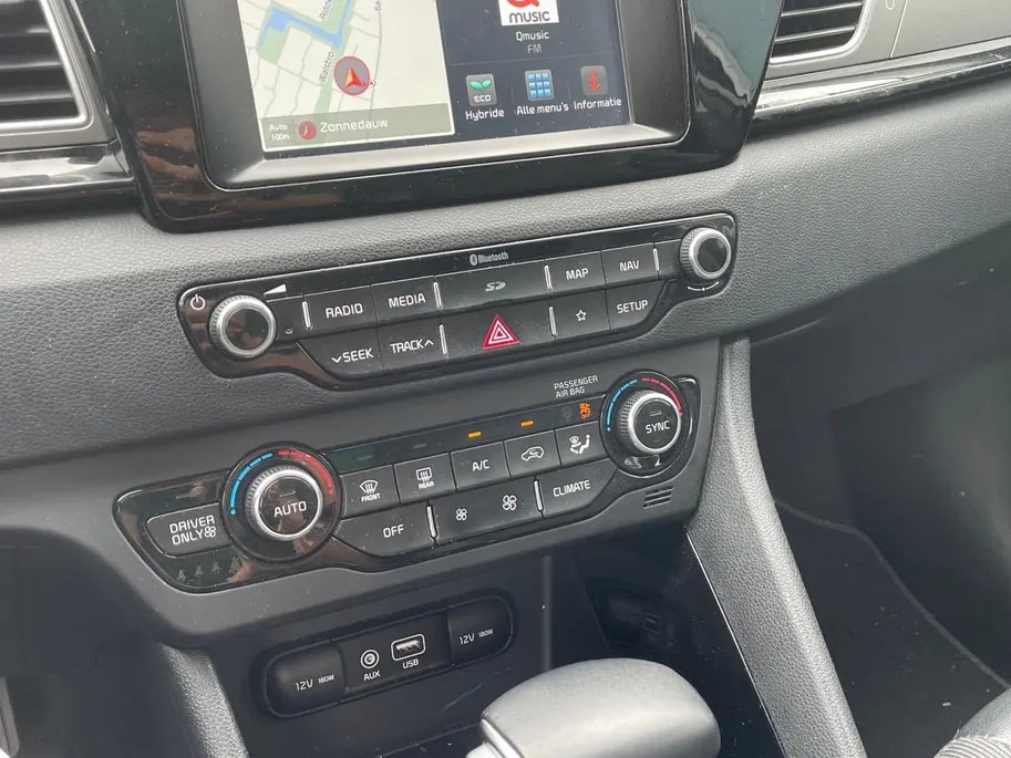 Kia Niro 1.6 GDi Hybrid DynamicLine | Navigatie | Apple Carplay/Android Auto | Parkeersensoren | Achteruitrijcamera