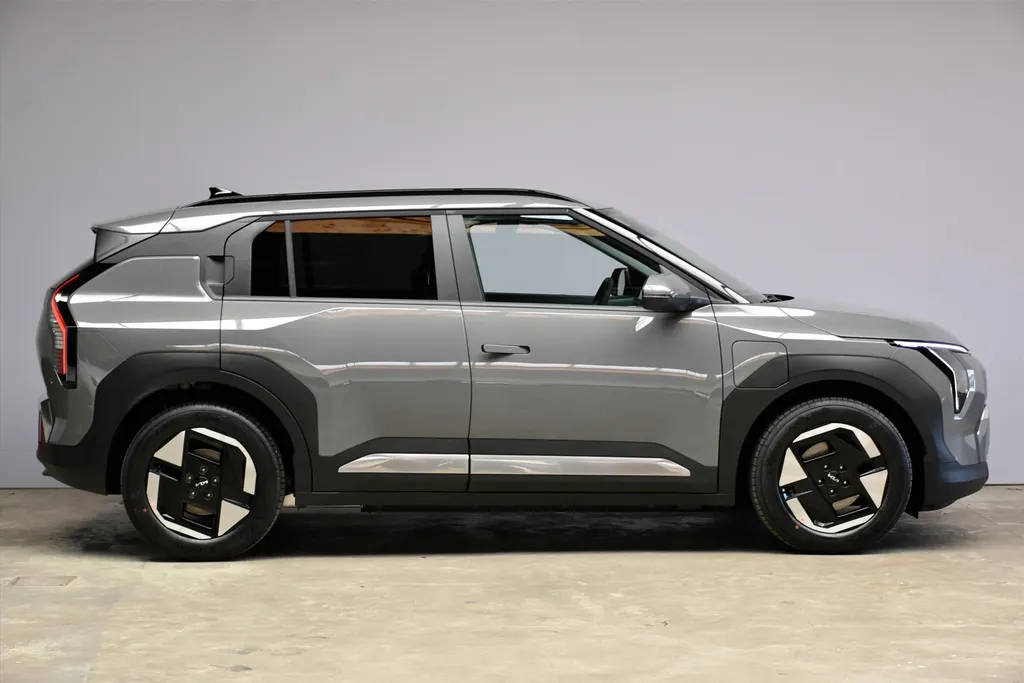 Kia EV3 81,4 kWh 204pk Plus NIEUW