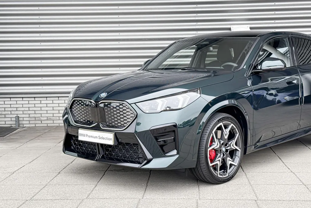BMW iX2 eDrive20 67 kWh M Sport Edition