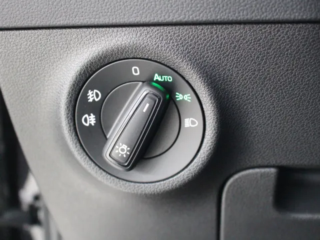 Škoda Karoq 1.5 TSI ACT Sportline Blackstyle Navigatie | Camera | Digitale Cockpit | Stoelverwarming | Adaptieve Cruuse Control