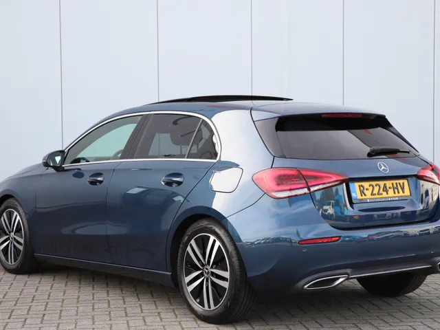 Mercedes-Benz A-Klasse 200 Luxury Line AUTOMAAT | LEER | CLIMA | PANO | NAVI