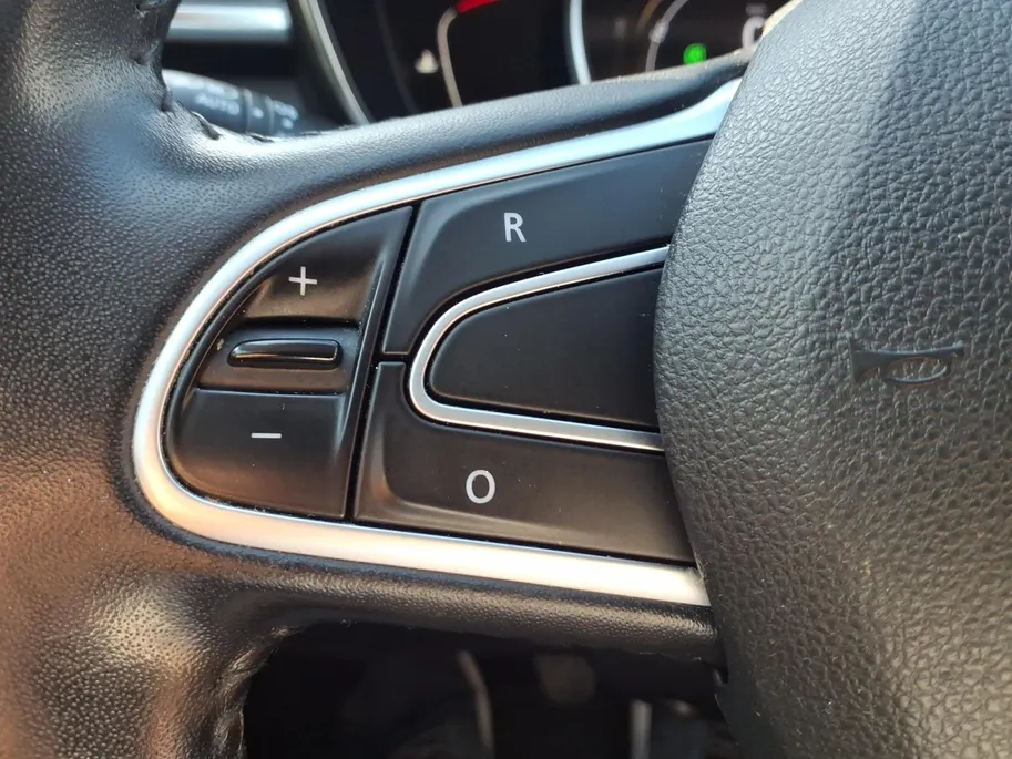 Renault Kadjar 1.2 TCe Intens Airco | Navigatie | Trekaak | Panoramadak | PDC/Camera | Blindspot waring |1 jaar Garantie