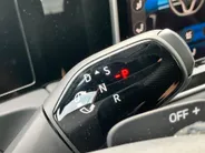 Volkswagen Tiguan 1.5 eTSI 110KW/150PK DSG R-Line Edition · Panoramadak ·Apple/Android Car Play ·  360°Camera + Parkeersensoren · Fabrieksgarantie t/m 03-11-2030 of 100.000Km