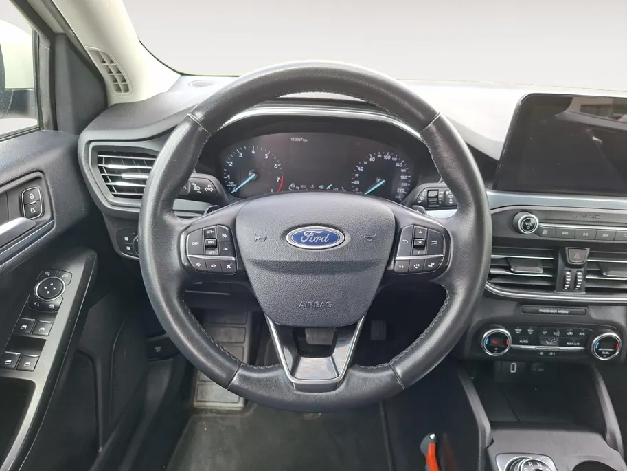 Ford Focus Wagon 1.5 EcoBoost Active Business 150PK Automaat | 1500kg Trekgewicht | Trekhaak | Climate Control | Navigatie | Parkeersensoren | Cruise Control | Keyless Entry