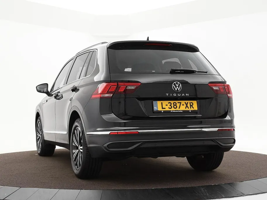 Volkswagen Tiguan 1.5 TSI 150pk DSG Elegance · Camera · Apple/Android Car Play · Stuur- & Stoelverwarming · ACC · Elek. Inklapbare Spiegels ·