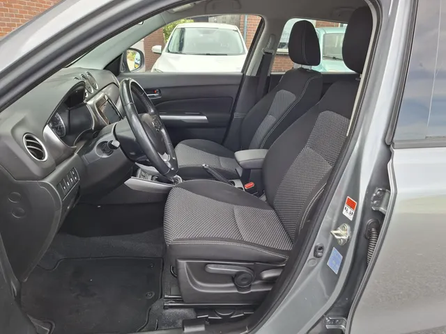 Suzuki Vitara 1.4 Boosterjet Select Smart Hybrid TREKH. | rijklaarprijs !!