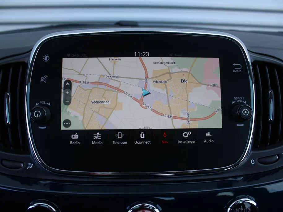 Fiat 500 0.9 TwinAir Turbo Lounge | Panoramadak | 16' LM | Navi | PDC | Cruise | Clima |