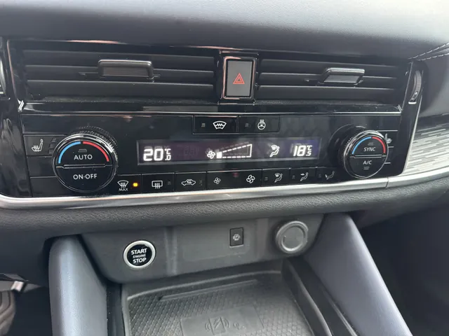 Nissan QASHQAI 1.3 MHEV Xtronic Tekna Plus op 19'All-Season Leder pano