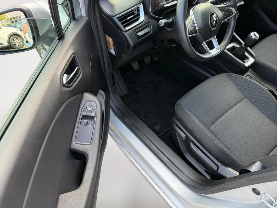 Renault Clio 1.0 TCe Zen | Navigatie | Bluetooth | Airco | Cruise Control | Apple Carplay & Android Auto | 12 Maanden BOVAG Garantie