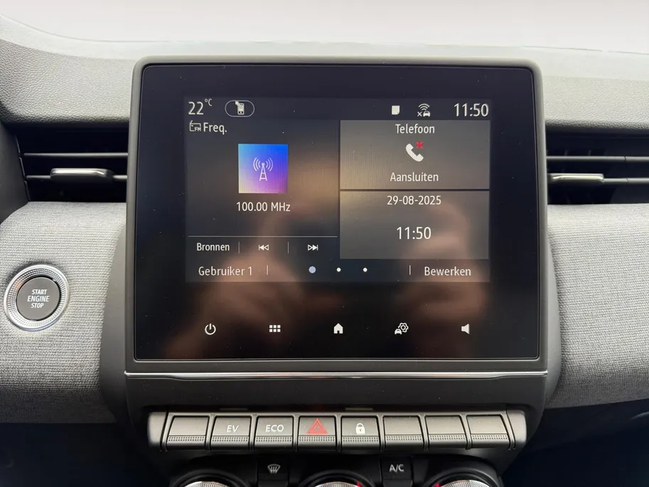 Mitsubishi Colt 1.6 HEV Intense 8 jaar garantie  NU 4500,- VOORRAAD KORTING  CAMERA | CLIMATE | CRUISE | ANDROID AUTO / APPLE CARPLAY |