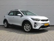 Kia Stonic 1.0 T-GDi MHEV DynamicLine | 15' LM | Apple Carplay/Android Auto | Navi | Camera | Cruise | LED | Airco |