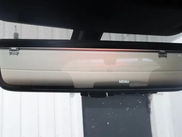 Mitsubishi Outlander 2.4 PHEV Instyle Trekhaak | Panodak | Adaptive Cruise | All Seas