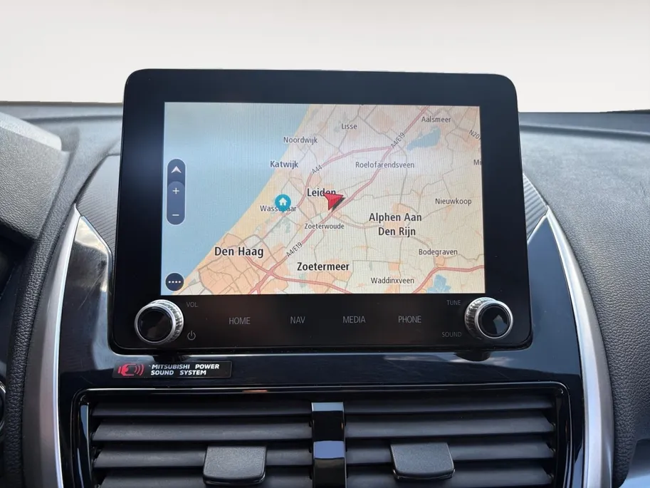 Mitsubishi Eclipse Cross 2.4 PHEV Instyle Trekhaak | Stoel verwarming | Achteruitrijcamera | Leder | Cruise control