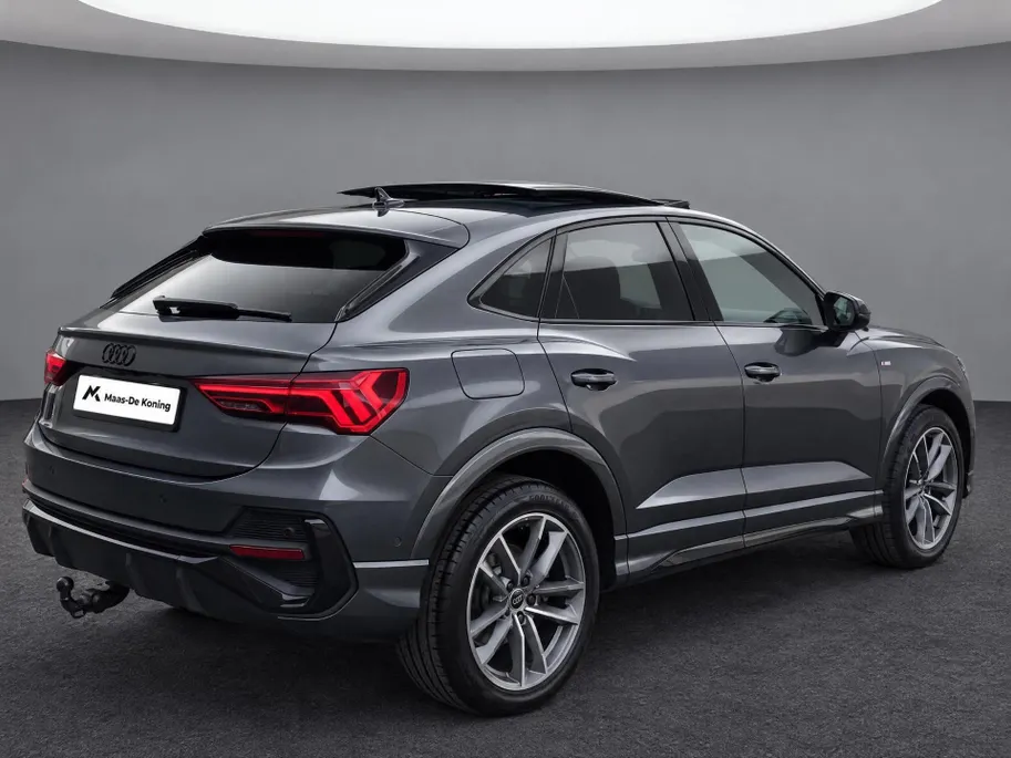 Audi Q3 Sportback 45 TFSIe 180kW/245PK S Line · Panoramadak · Trekhaak · Camera · Stoelverwarming · Apple/Android Car Play · Adaptive Cruise Control ·  Drive select ·