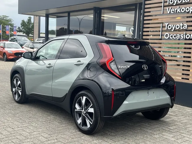 Toyota Aygo X Hybrid 115 Pulse | Easy Pack | Parkeersensoren V + A