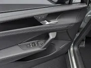 Volkswagen Tiguan 1.5 eTSI 130pk DSG Life Edition · 360 Camera · Inklap. Trekhaak · Dodehoeksensor · Apple/Android Car Play · Parkeerassistent ·