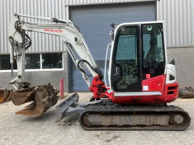 Takeuchi TB260