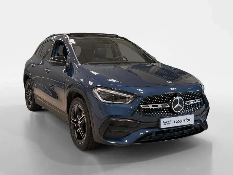 Mercedes-Benz GLA 250e | BUSINESS SOLUTION | AMG | PLUS PAKKET | TREKHAAK | NL-AUTO |