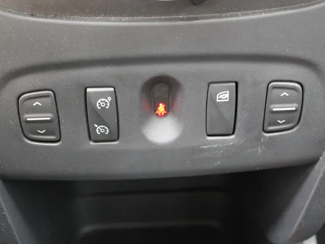 Dacia Logan MCV 0.9 TCe Stepway | airco | navigatie | lederen bekleding | all season banden