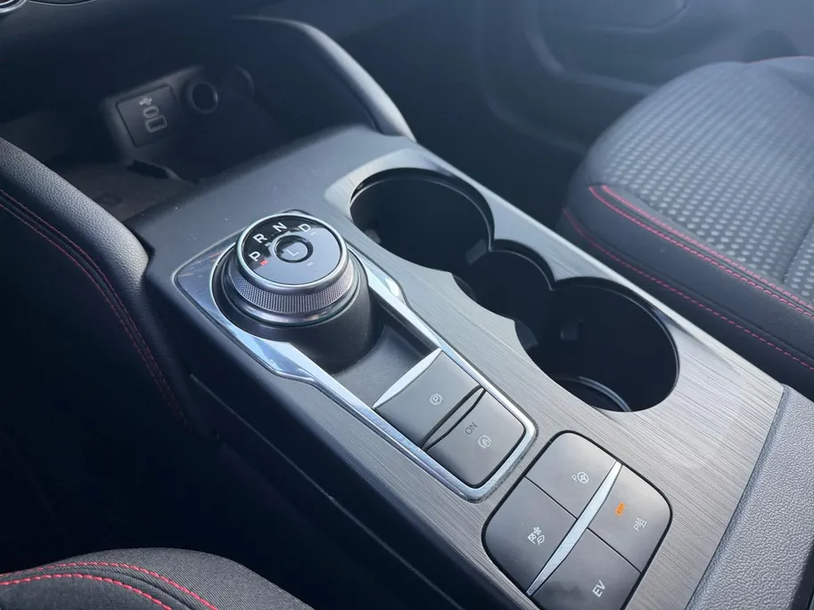 Ford Kuga 2.5 PHEV ST-Line |Dodehoek detectie|cruise control adaptief met Stop&Go|Apple Carplay/Android Auto|12 maanden Bovag garantie|