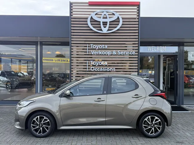 Toyota Yaris 1.5 Hybrid Dynamic | Keyless | Stoelverwarming | Adapt. Cruise