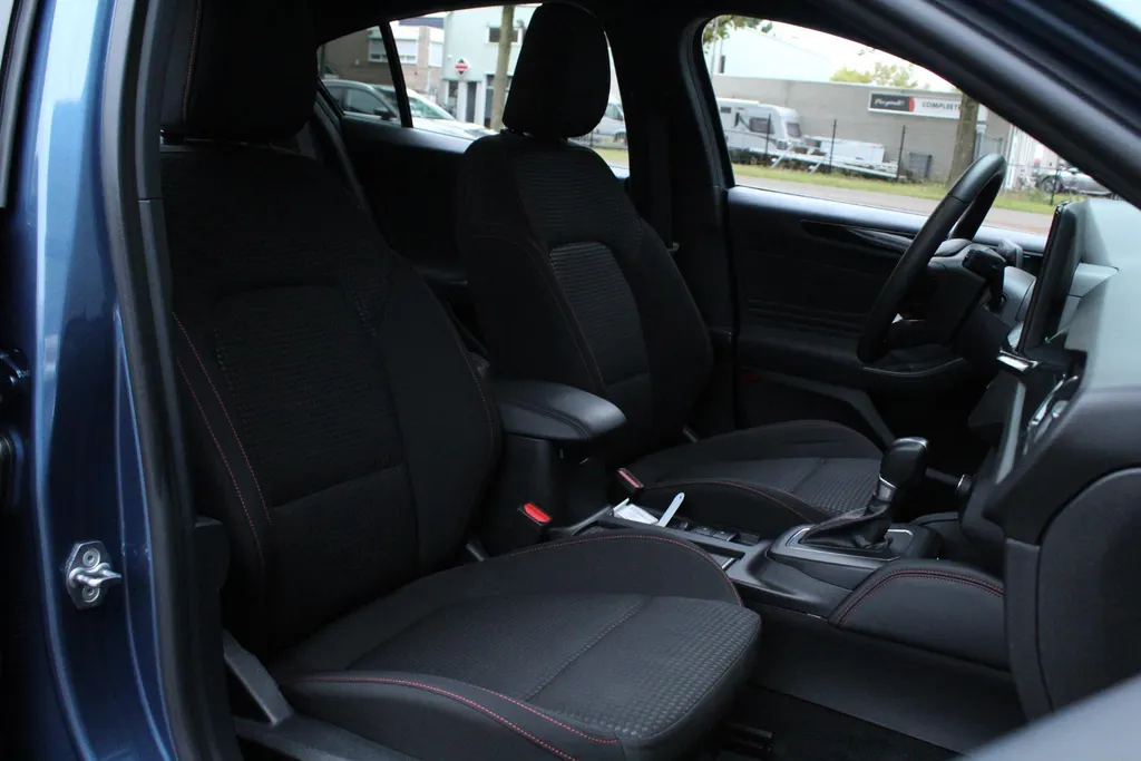 Ford Focus 1.0 EcoBoost Hybrid ST Line X | 155 pk | Winter Pack | Driver Assistance Pack |
