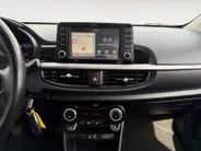 Kia Picanto 1.0 CVVT First Edition | All-Seasonbanden /Apple Carplay/ Android Auto | Navigatiesysteem | Cruise Control | Climate Control | Parkeercamera Achter | Lichtsensor | 15' Lichtmetalen Velgen