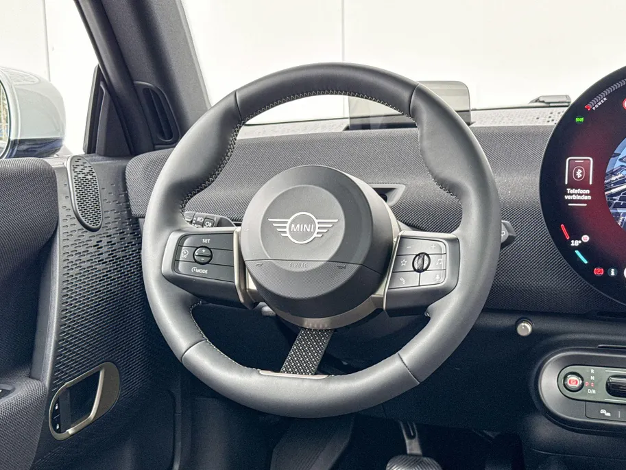 MINI Cooper 3-deurs Electric Cooper SE Favoured M 54.2 kWh