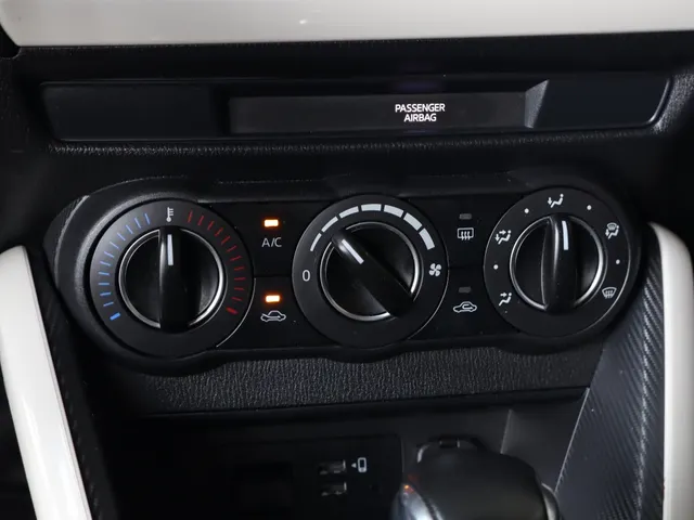 Mazda 2 1.5 SA-G Centre-Line | automaat | Airco