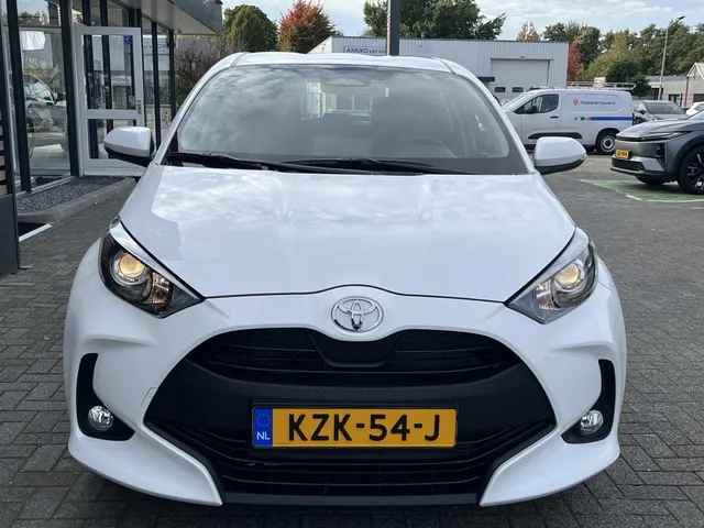 Toyota Yaris 1.5 Hyrid 115 Active | 3500 euro demo korting