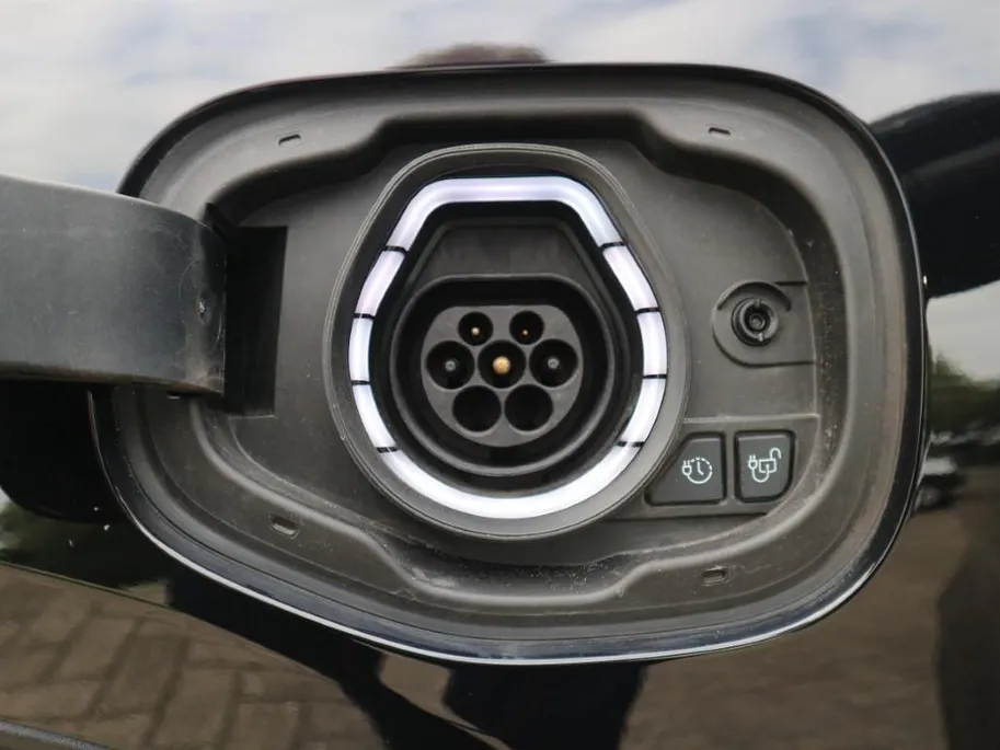 Ford Kuga 2.5 PHEV Titanium | WINTERPAKKET | NL AUTO | DEALER ONDERHOUDEN |