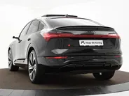 Audi Q8 Sportback e-tron 55 quattro S Edition 408pk / 115 kWh · SOH 93,6% · Panoramadak · 360 Camera · Luchtvering · Keyless · 360 Camera · Keyless · Matrix LED · 22'Velgen ·