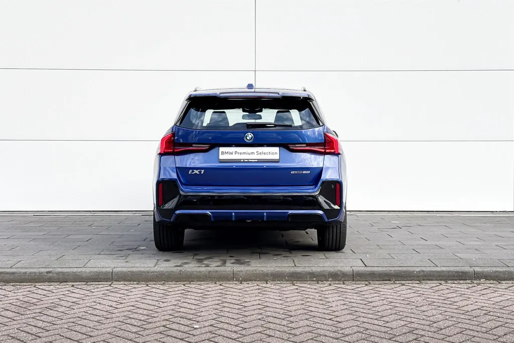 BMW iX1 eDrive20 67 kWh M Sport Edition