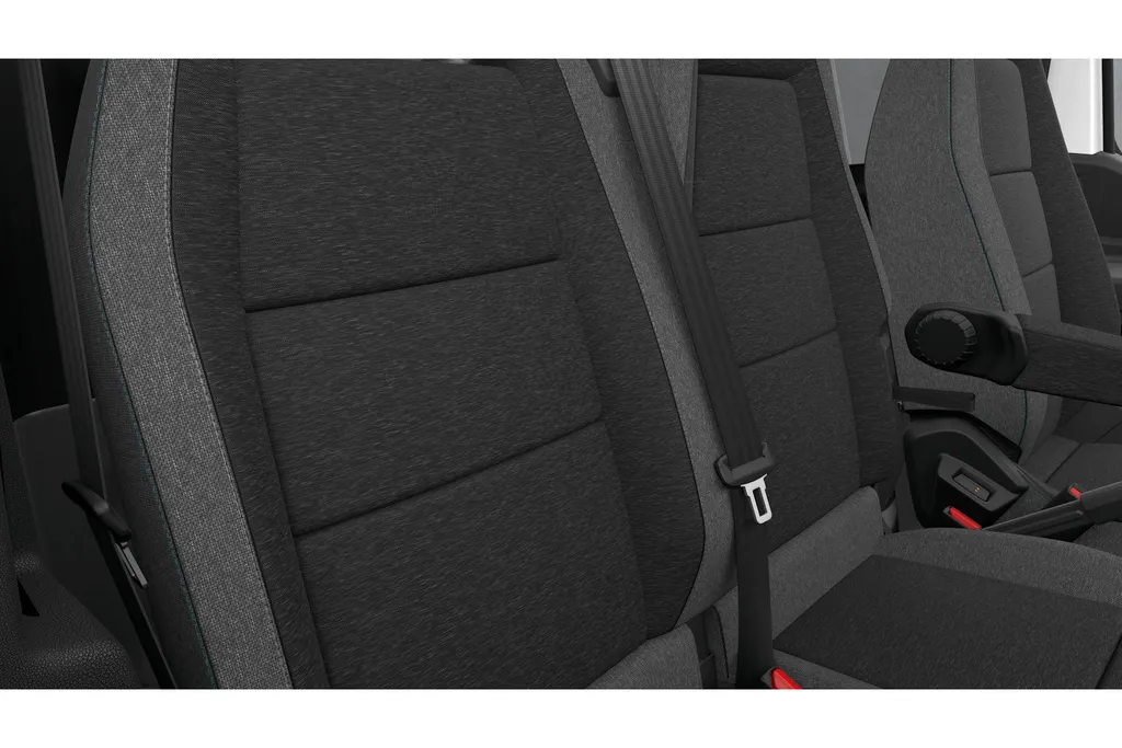 Renault Master E-Tech T35 L2H1 Advance long range 87 kWh Nu met € 10.978,- Zeeuw en Zeeuw voorraadkorting // 5 jaar fabrieksgarantie .
